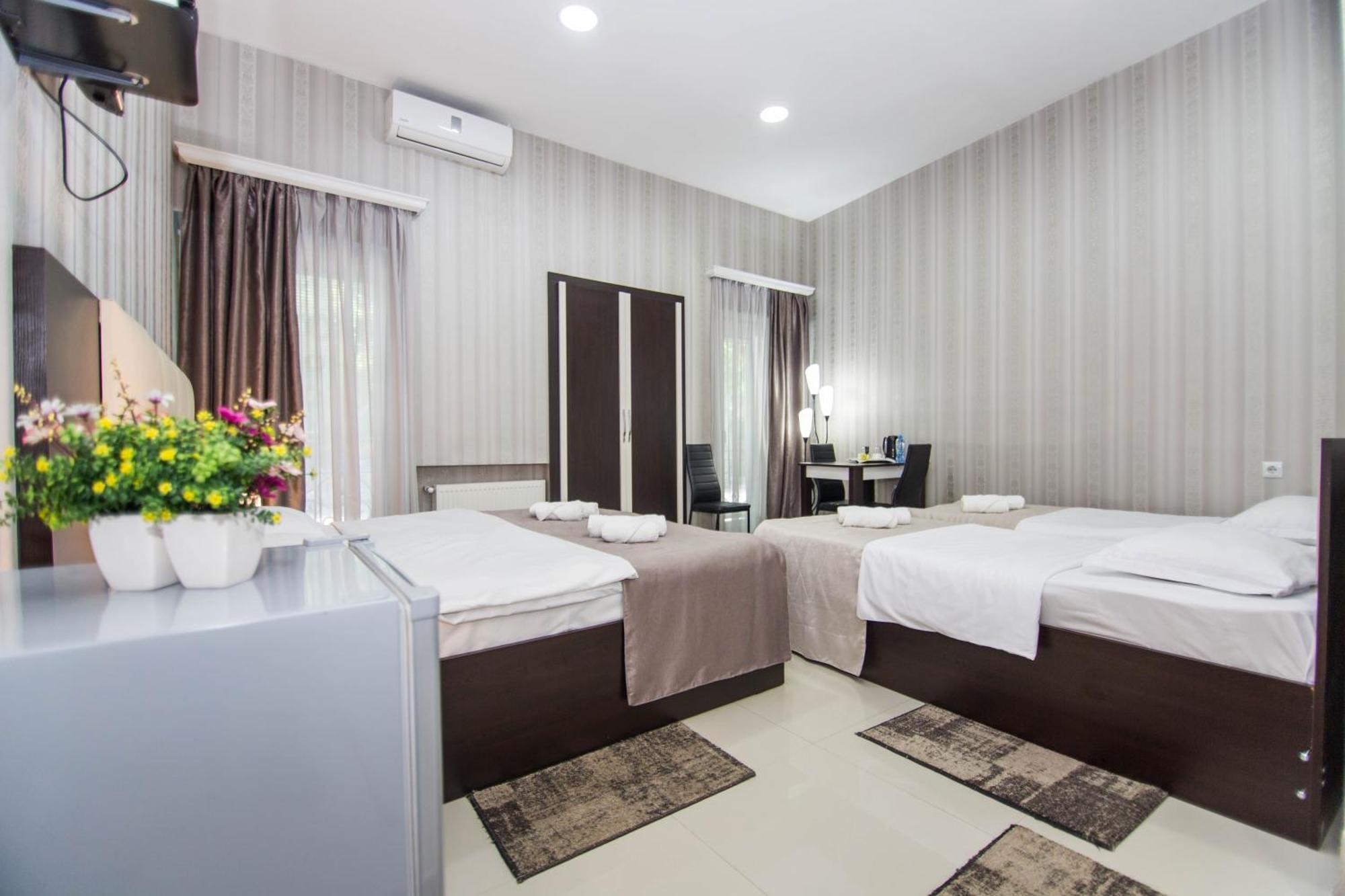 Hotel Brick House Тбілісі Екстер'єр фото