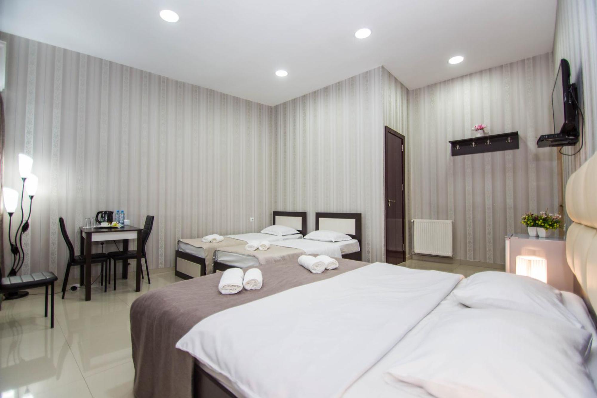 Hotel Brick House Тбілісі Екстер'єр фото
